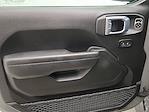 2022 Jeep Gladiator Crew Cab 4x4 Pickup for sale #50492A - photo 16