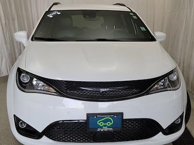 Used 2020 Chrysler Pacifica Touring L Minivan for sale #60129A - photo 1