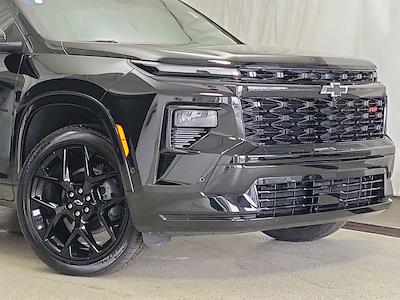 Used 2024 Chevrolet Traverse - photo 1