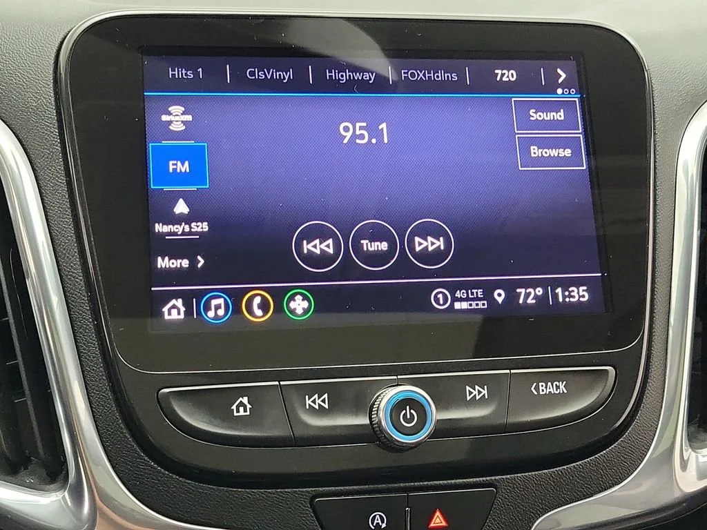 Used 2023 Chevrolet Equinox - photo 16