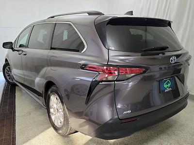 Used 2022 Toyota Sienna XLE Minivan for sale #P7403A - photo 2
