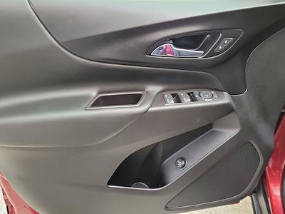 Used 2021 Chevrolet Equinox - photo 1