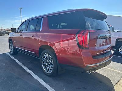 Used 2024 GMC Yukon XL - photo 1