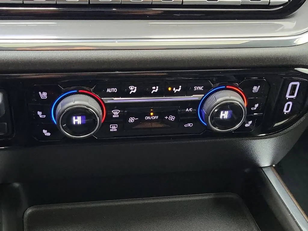 Used 2024 Chevrolet Silverado 3500 - photo 17