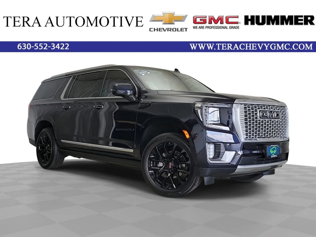 Used 2024 GMC Yukon XL - photo 1