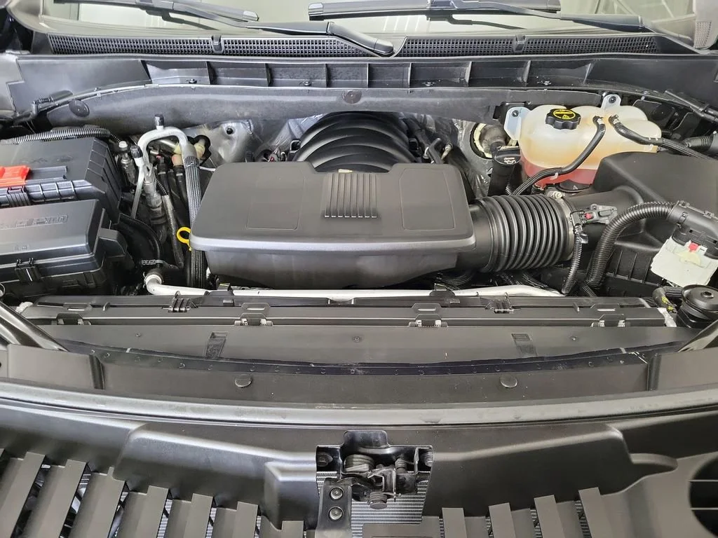 Used 2024 GMC Yukon XL - photo 24