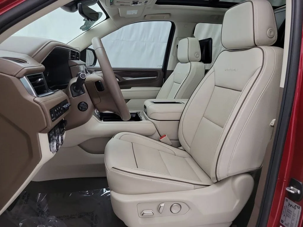 Used 2024 GMC Yukon - photo 8