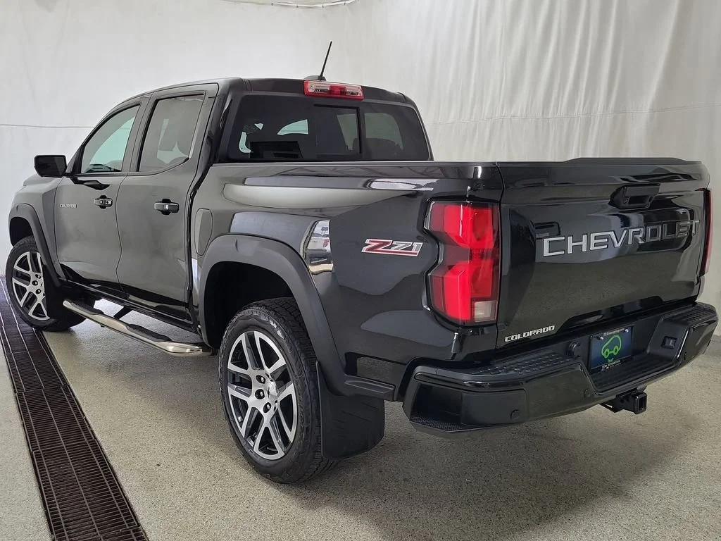 Used 2023 Chevrolet Colorado - photo 7