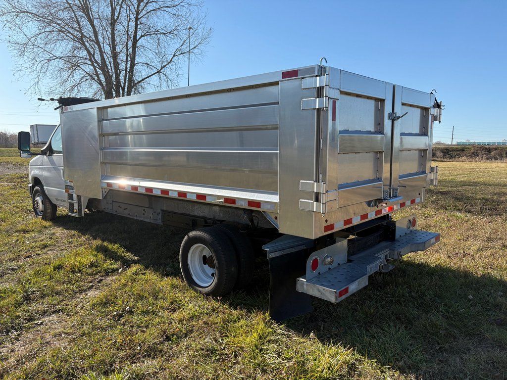 Used 2011 Ford E-450 Landscape Dump - photo 2