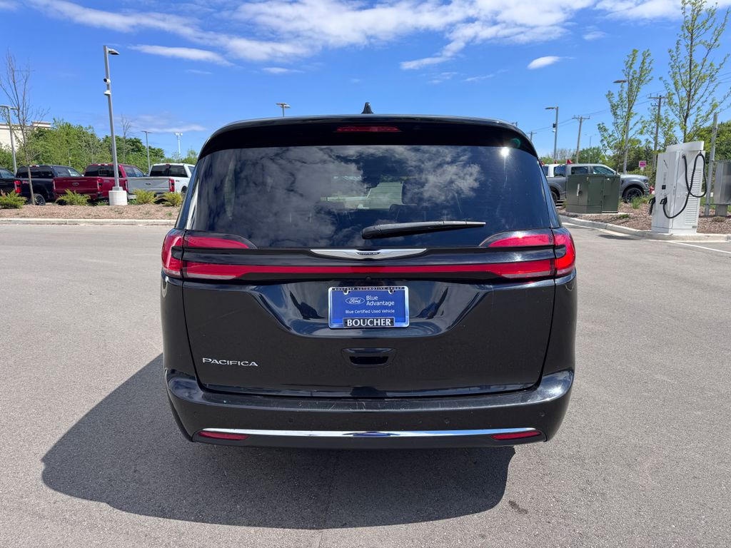 Used 2023 Chrysler Pacifica - photo 7
