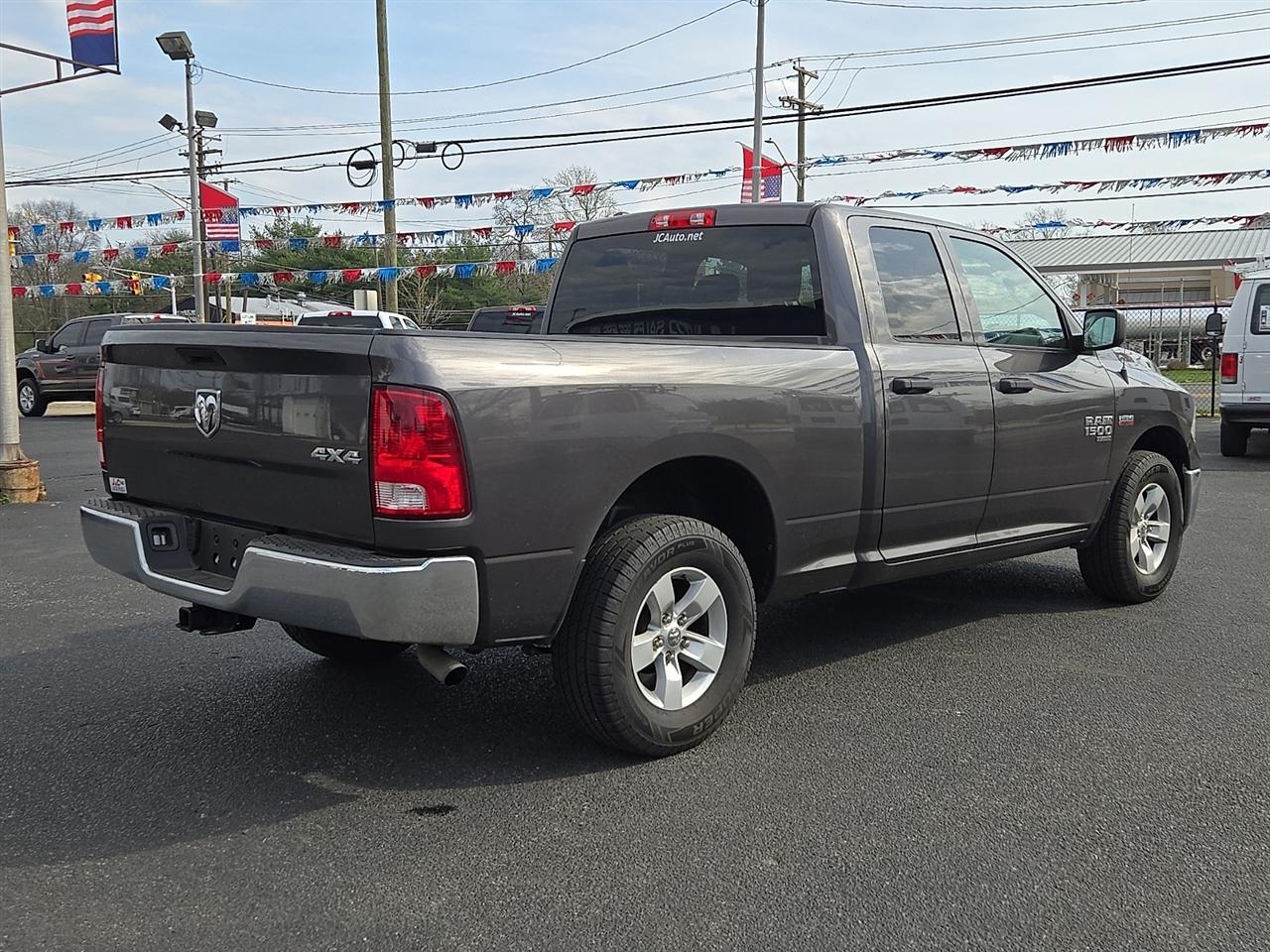 Used 2020 Ram 1500 - photo 2
