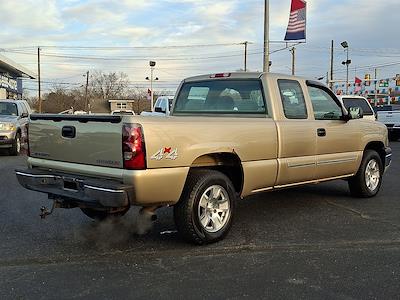 Used 2004 Chevrolet Silverado 1500 LT Extended Cab for sale #304285 - photo 2