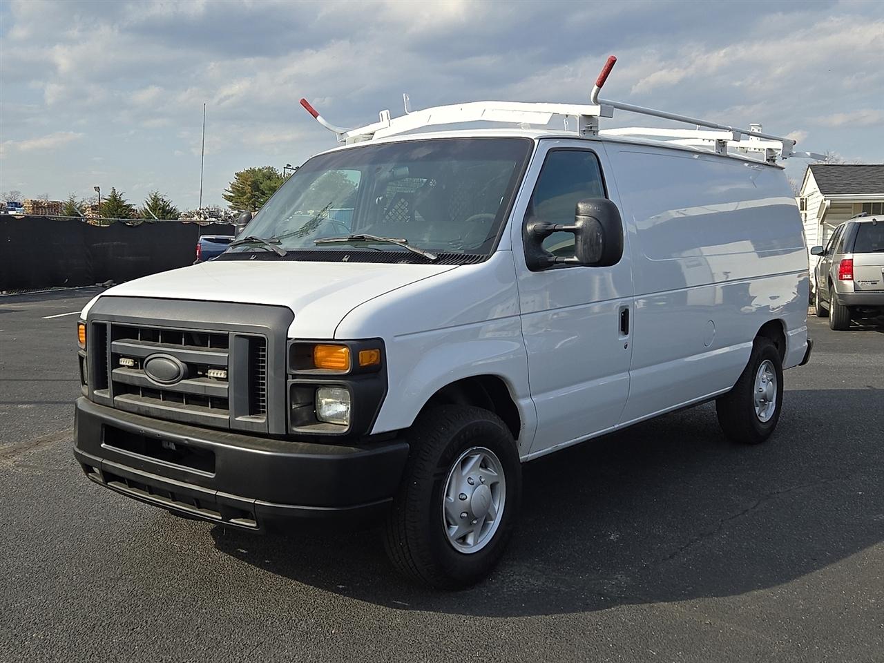 Used 2014 Ford E-150 - photo 6