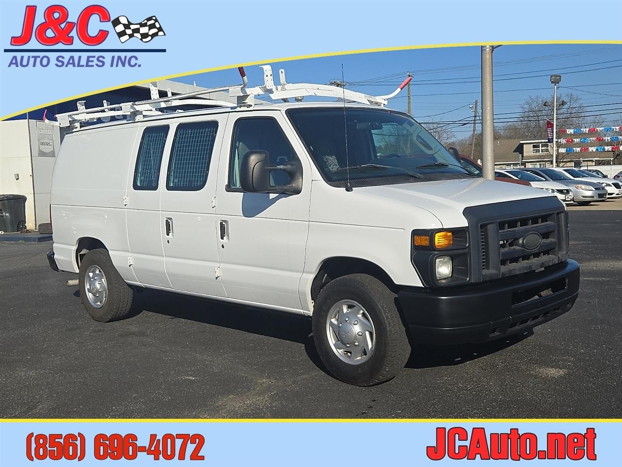 Used 2014 Ford E-150 - photo 1