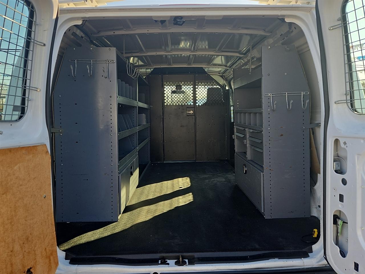 Used 2014 Ford E-150 - photo 28