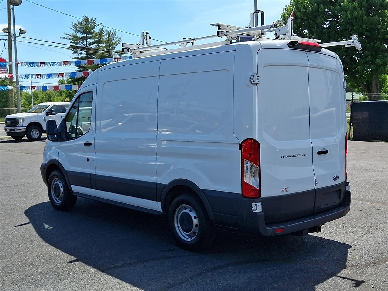 Used 2018 Ford Transit 150 - photo 5