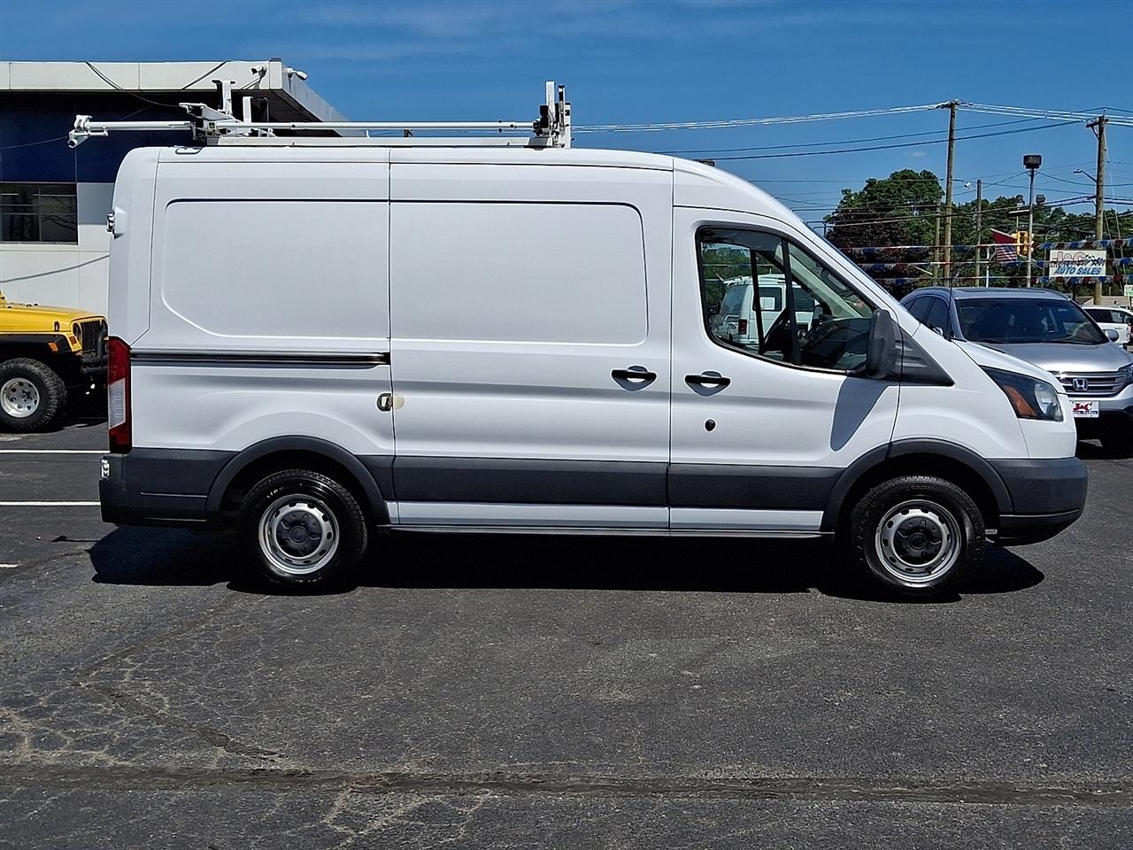 Used 2018 Ford Transit 150 - photo 8