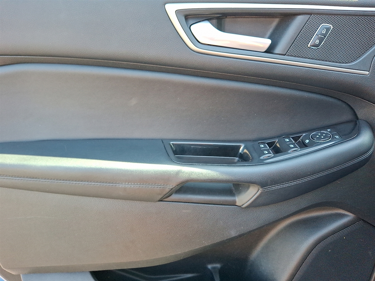 Used 2017 Ford Edge - photo 14