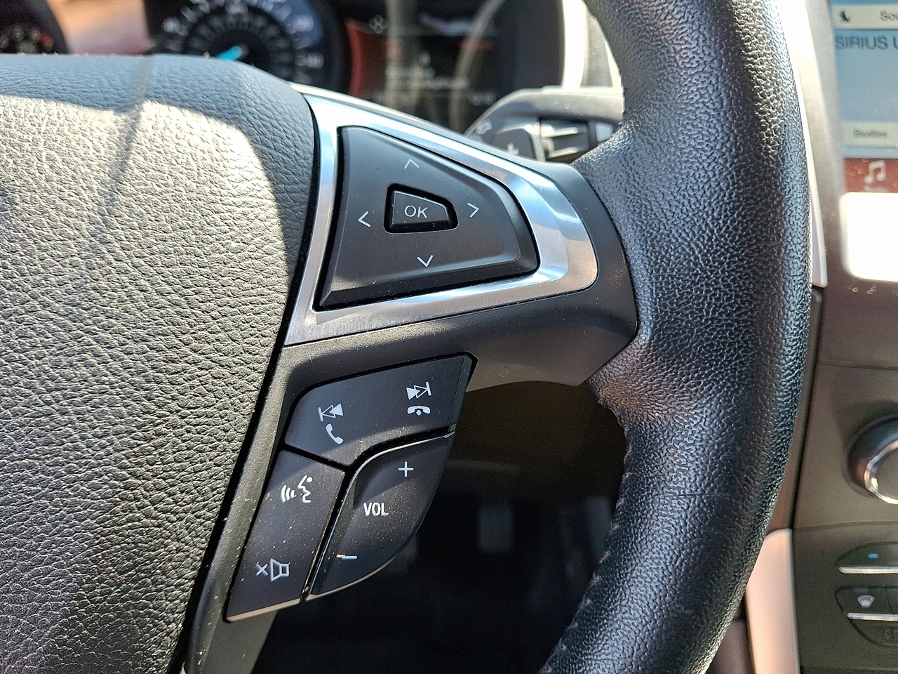 Used 2017 Ford Edge - photo 23