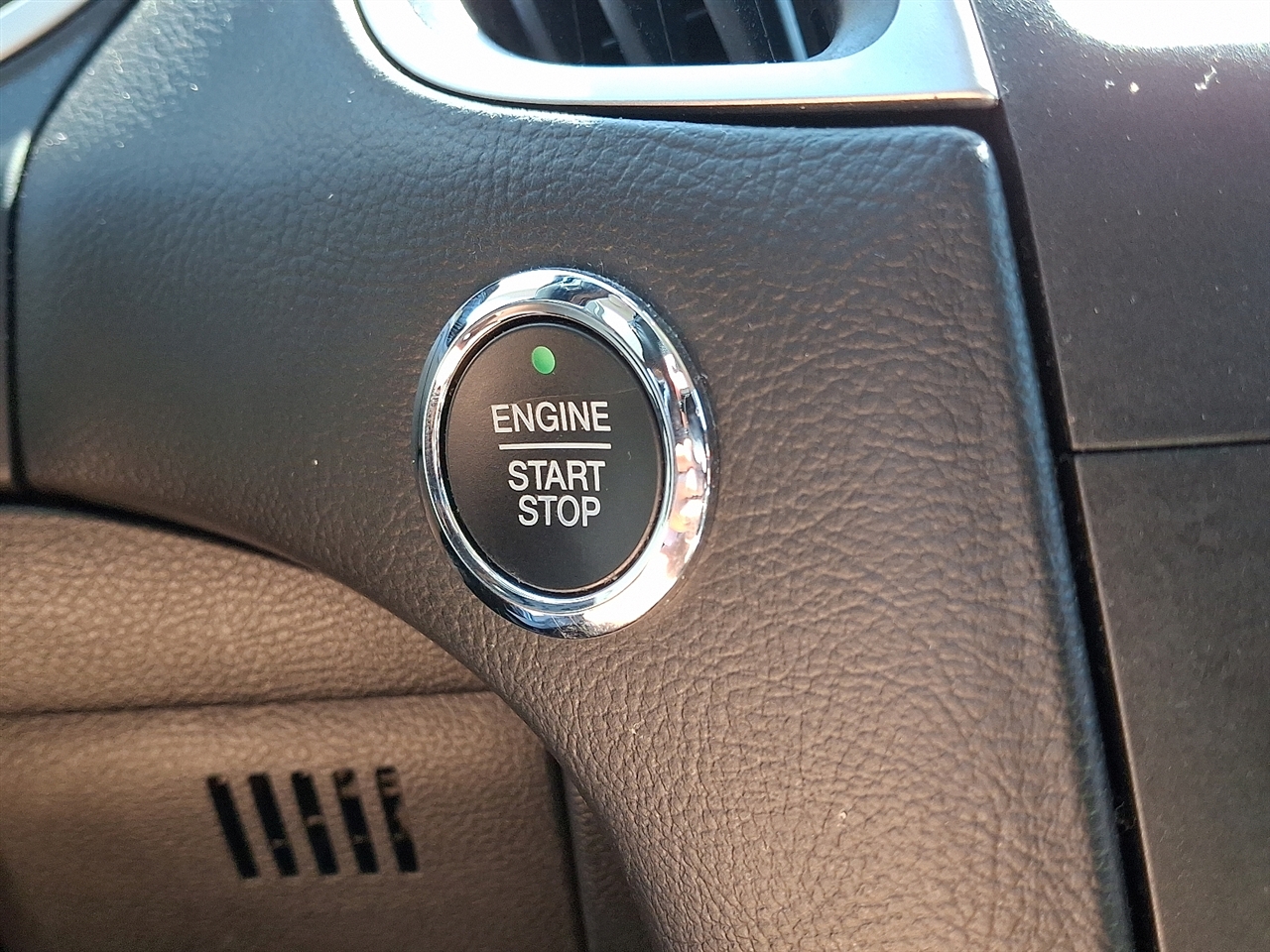 Used 2017 Ford Edge - photo 25