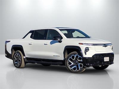 2025 Chevrolet Silverado EV Crew Cab AWD Pickup for sale #RG07210A - photo 1
