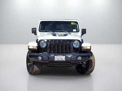 Used 2022 Jeep Gladiator - photo 1
