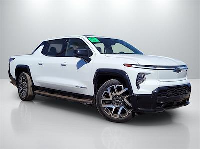 2025 Chevrolet Silverado EV Crew Cab AWD Pickup for sale #RG406499A - photo 1