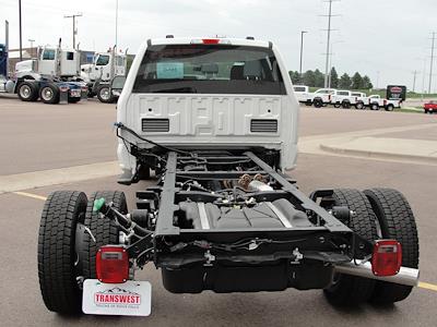 New 2025 Ford F-550 Crew Cab 4x4 Cab Chassis for sale #94F1235 - photo 2