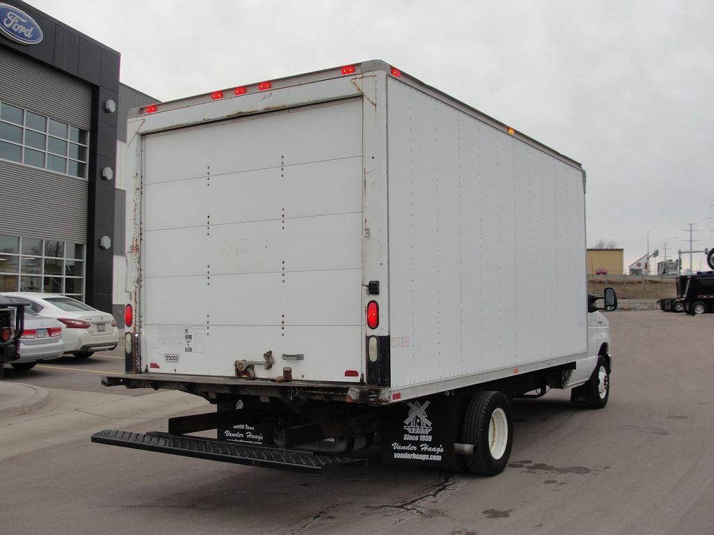 Used 2023 Ford E-450 - photo 7
