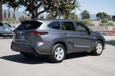 2024 Toyota Highlander AWD SUV for sale #2A535831 - photo 2