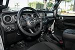 2021 Jeep Gladiator Crew Cab 4WD Pickup for sale #2N180042A - photo 21