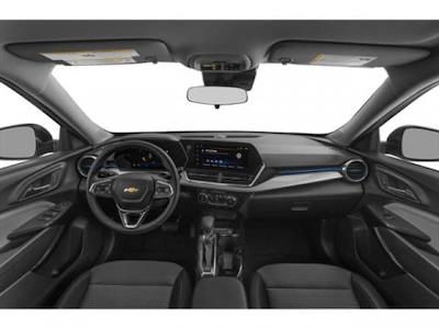 Used 2024 Chevrolet Trax - photo 1