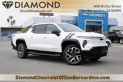 2024 Chevrolet Silverado EV Crew Cab 4WD Pickup for sale #2N303740 - photo 1