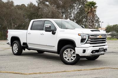 2025 Chevrolet Silverado 2500 Crew Cab 4WD Pickup for sale #B269008 - photo 1