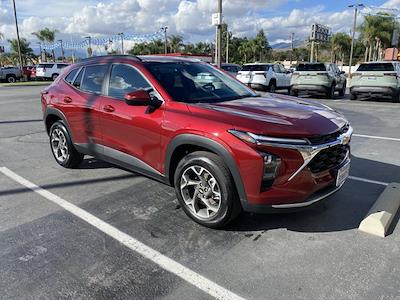 2025 Chevrolet Trax FWD SUV for sale #D247492 - photo 2