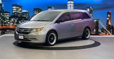 Used 2016 Honda Odyssey SE Minivan for sale #MU6GB045451 - photo 1