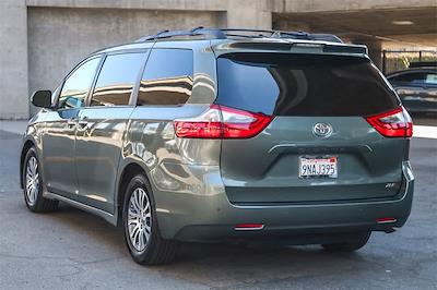 2020 Toyota Sienna FWD Minivan for sale #FP058718 - photo 2