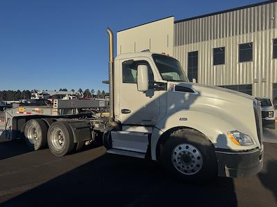 Used 2015 Kenworth T680 Semi Truck for sale #8FJ424226 - photo 1