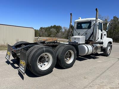 Used 2019 Mack Pinnacle Semi Truck for sale #KM002252 - photo 2