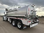 Used 2020 Peterbilt 389 Tanker Truck for sale #LD633899 - photo 2