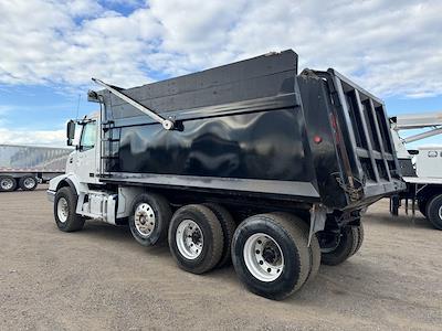 Used 2020 Volvo VHD Dump Truck for sale #LN270031 - photo 2