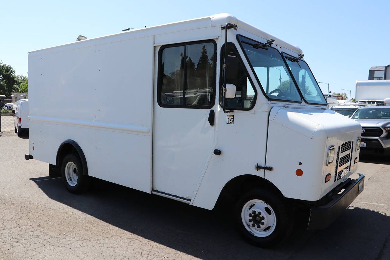 Used 2016 Ford E-350 - photo 7