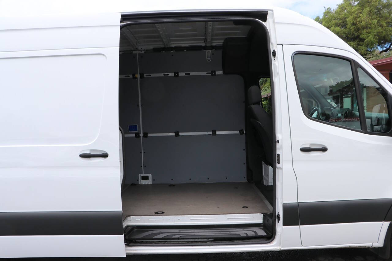 Used 2020 Freightliner Sprinter 2500 - photo 11