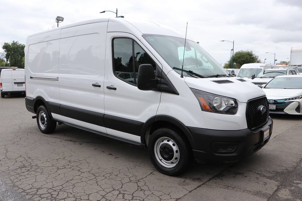 Used 2023 Ford Transit 250 - photo 5