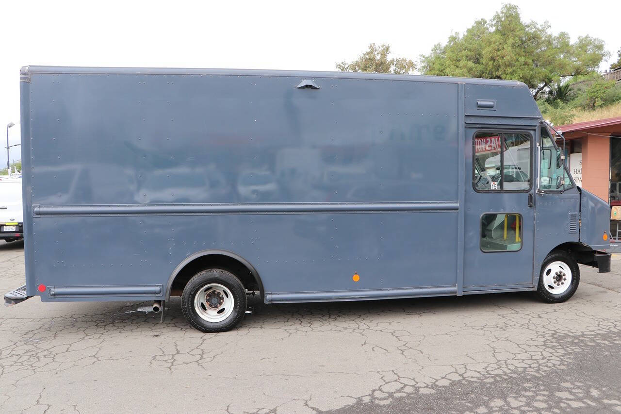 Used 2019 Ford E-450 - photo 6