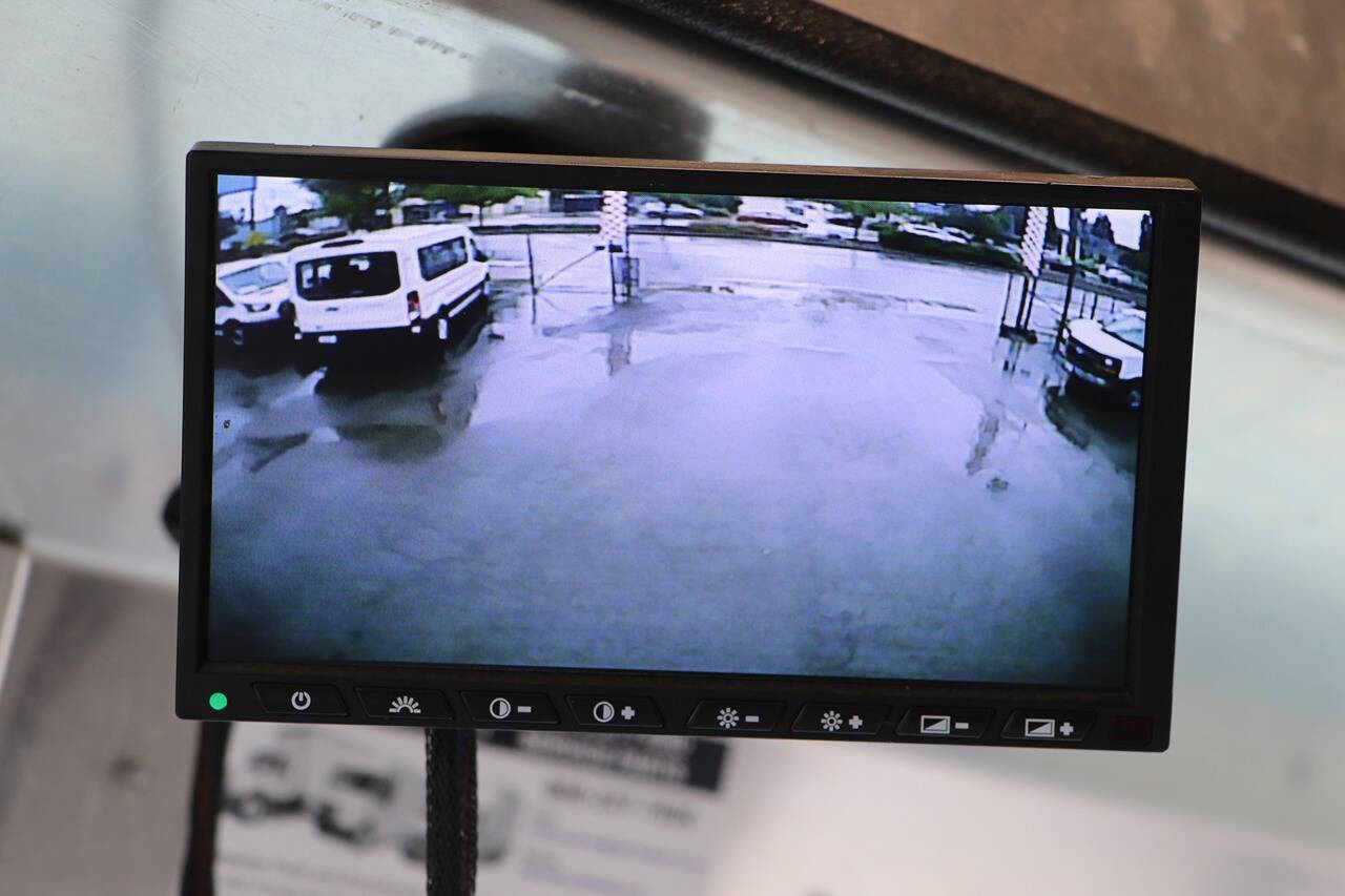 Used 2019 Ford E-450 - photo 19