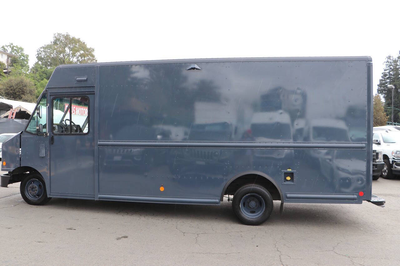 Used 2019 Ford E-450 - photo 10