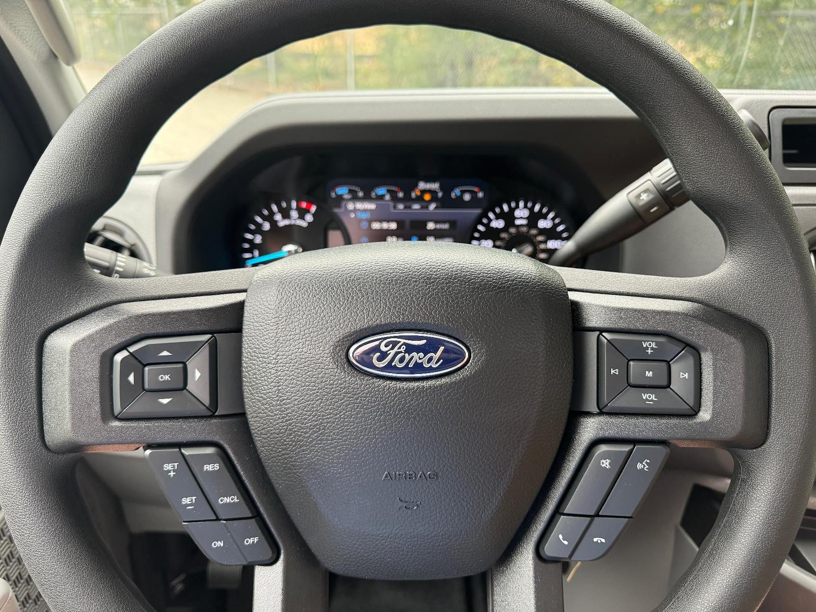 New 2025 Ford E-450 - photo 11