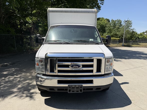 Used 2016 Ford E-350 - photo 12