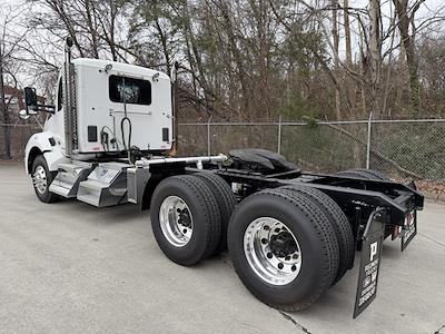 Used 2018 Kenworth T880 Paccar MX/MX-13 Semi Truck for sale #3887A - photo 2